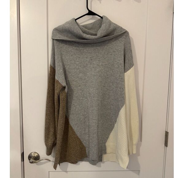 Maurices Sweater – Size Large - Picture 1 of 5